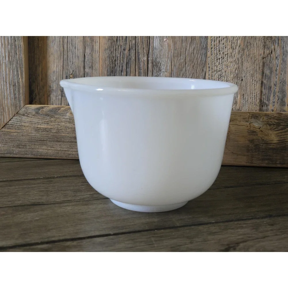 Vintage Glasbake Sunbeam Classic White Milk Glass Mixing Bowl With Pour Spout 7